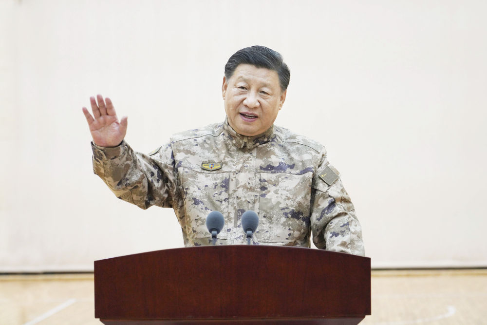 2022年11月8日,习近平视察军委联合作战指挥中心并发表重要讲话。新华社记者李刚摄 2022年11月8日,习近平视察军委联合作战指挥中心并发表重要讲话。新华社记者李刚摄