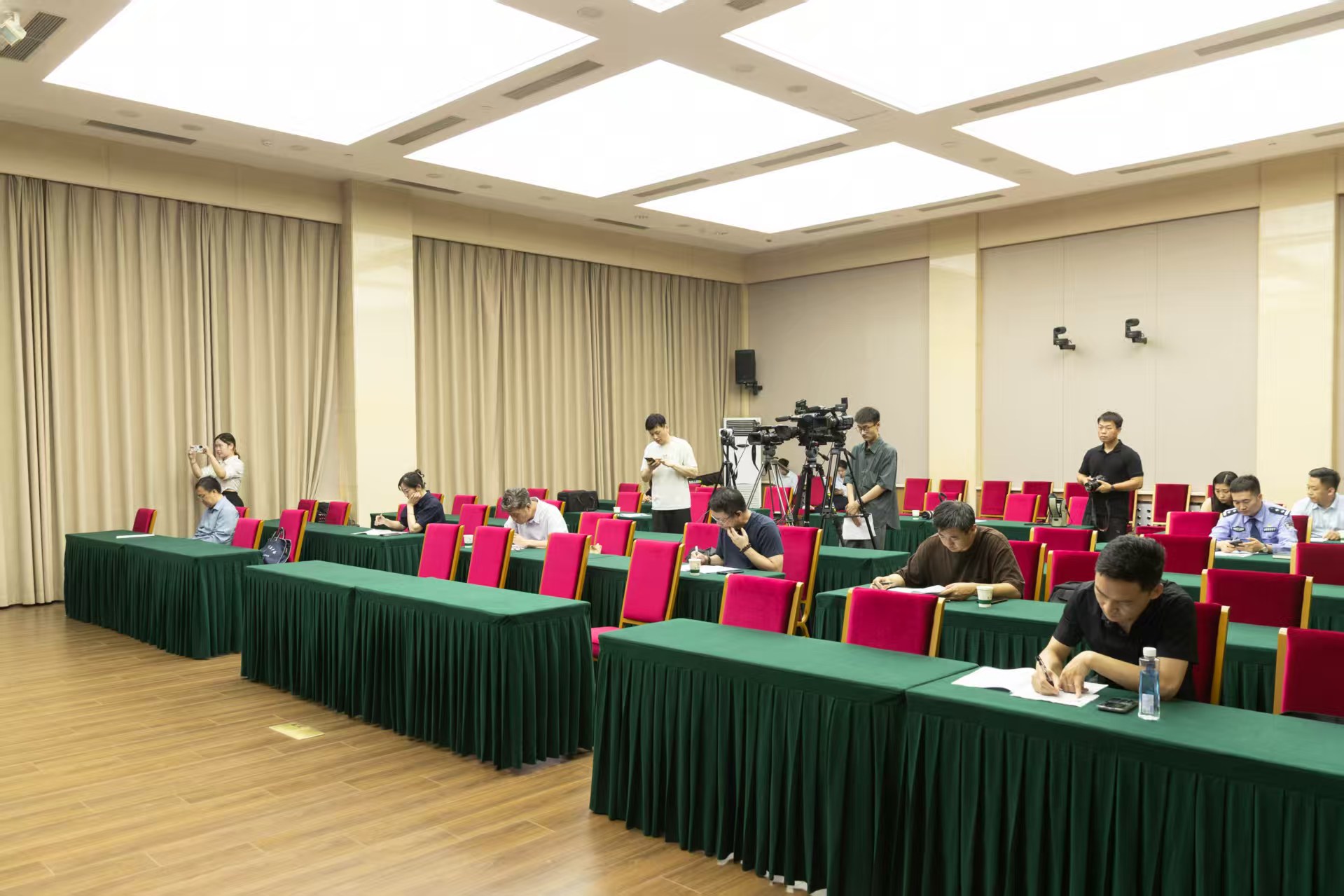 微信图片_20250712090719.jpg 微信图片_20250712090719.jpg